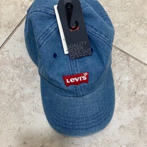 Levi’s baseball hat